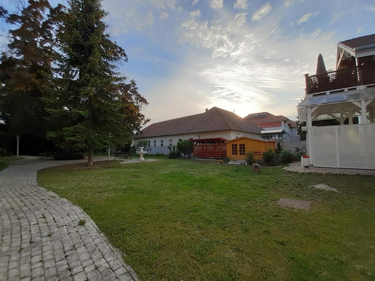 Thermal Garden Mosonmagyaróvár Esterno foto